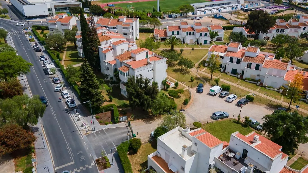 Vilamoura Coastal Retreat By Lovelystay